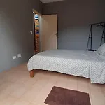 Apartamento 100 Metros Da Praia Pereque-Acu Ubatuba Condominio Ubamar