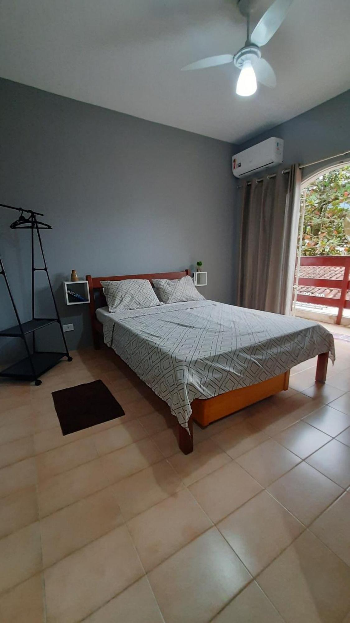 100 Metros Da Pereque-acu Ubamar Apartamento